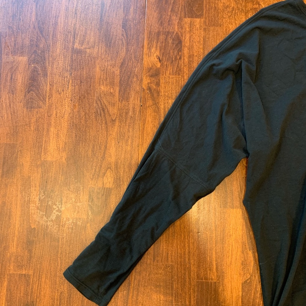 Lululemon 3/4 sleeve - Picture 3 of 5